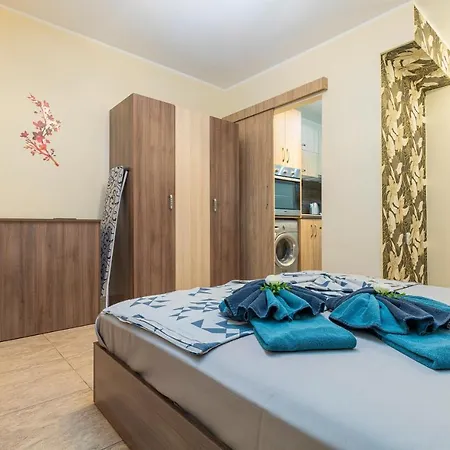 Lägenhet 1bd In A Calm Area Near The Centre By Flat Mаnager *